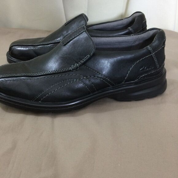 NEW Clarks Men’s Vanek Step Black Leather Slip On Loafers Memory Foam Size 9 - Picture 9 of 10